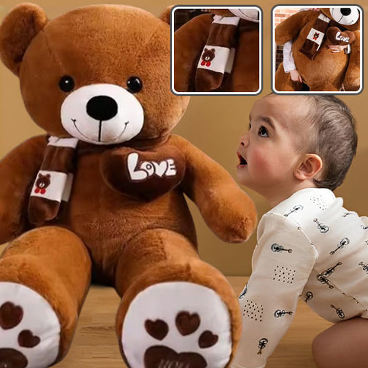 bébé avec son doudou ours love