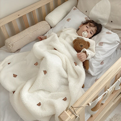 bébé dort berceau couverture bébé