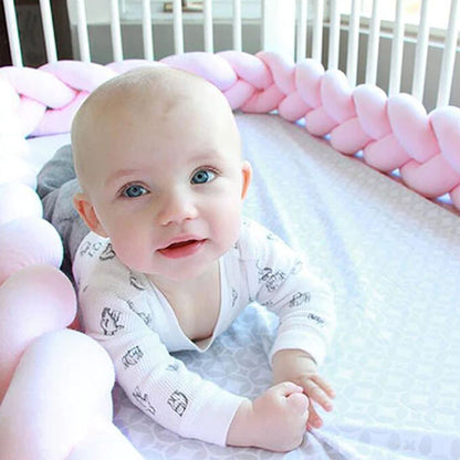bébé rassuré tresse de lit bébé