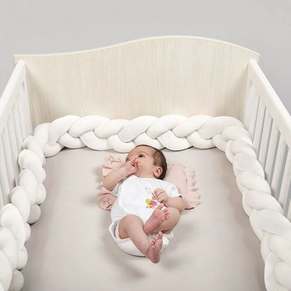 bébé tranquille tresse de lit bébé