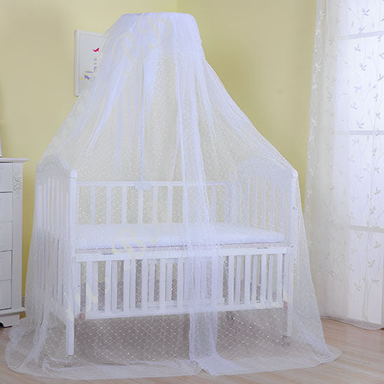 ciel de lit bébé blanc