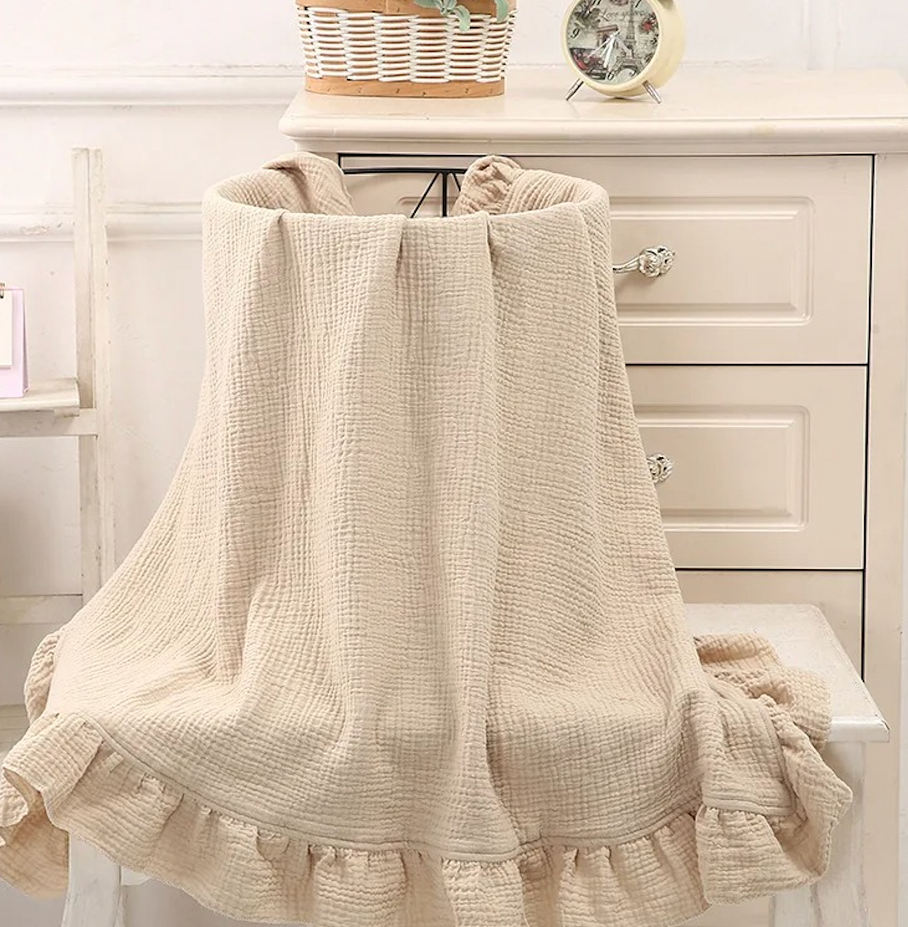 couverture emmaillotage beige