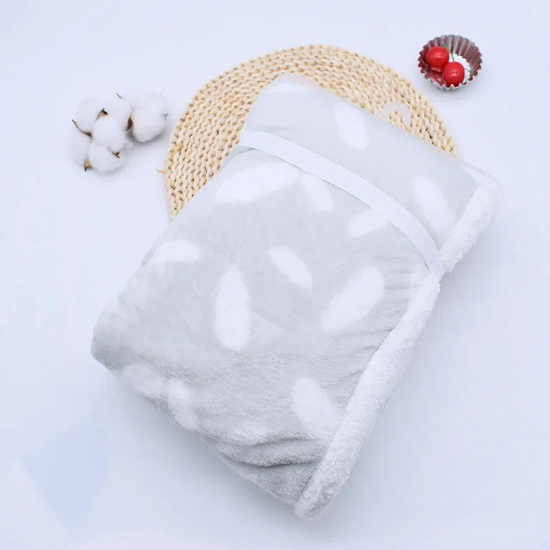 couverture emmaillotage grise