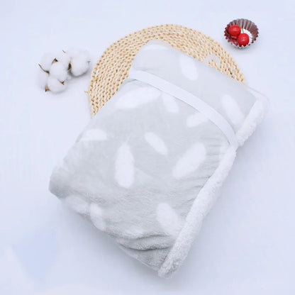 couverture emmaillotage grise