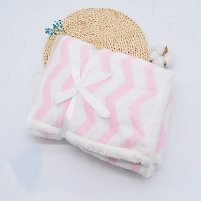couverture emmaillotage rose