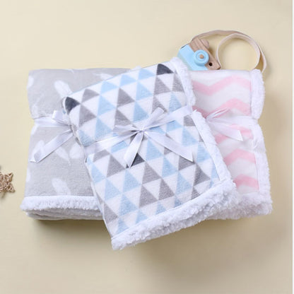 couverture emmaillotage trois couleurs