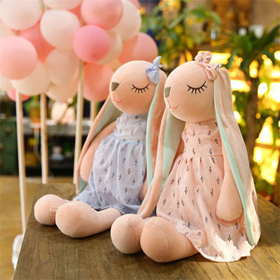 peluche lapin rose et bleu